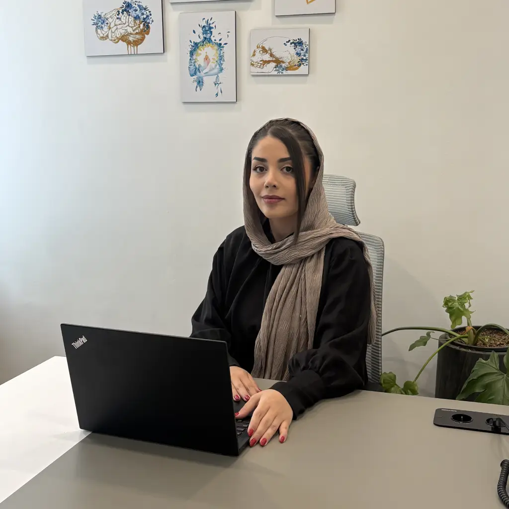 پریسا میرزین العابدینی